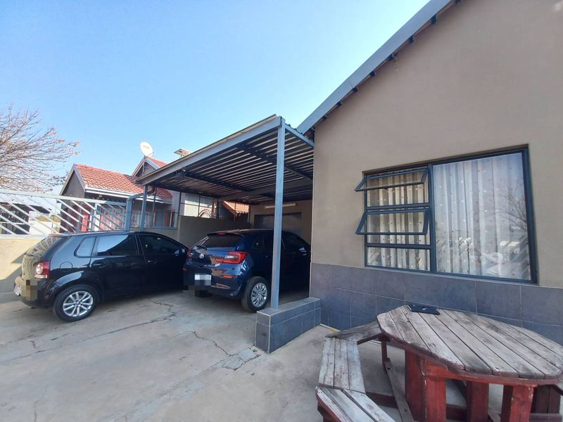 Four bedrooms house for sale in Lotus Gardens - Photo 3