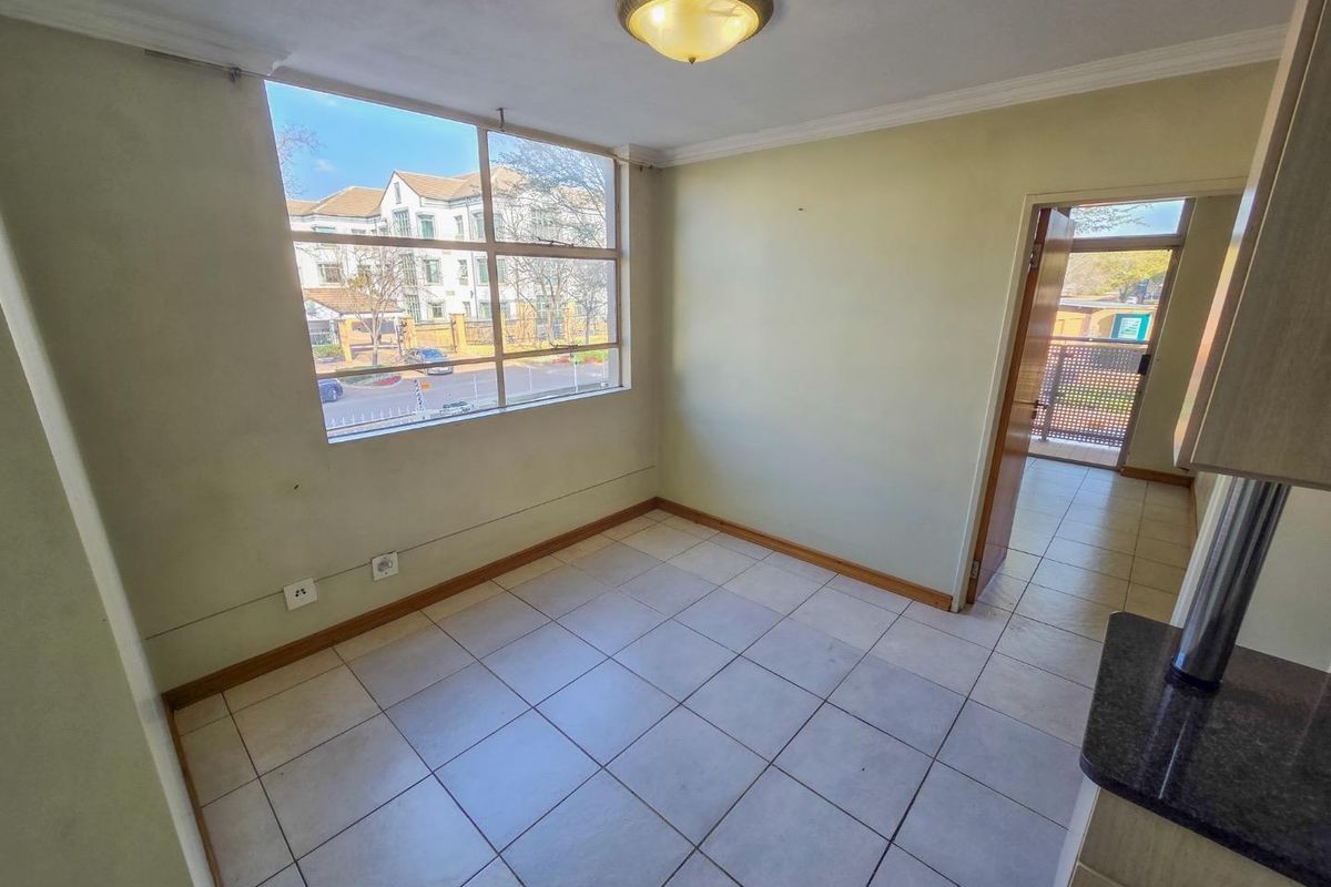 2 Bedroom Apartment Available in Hillcrest - Photo 3