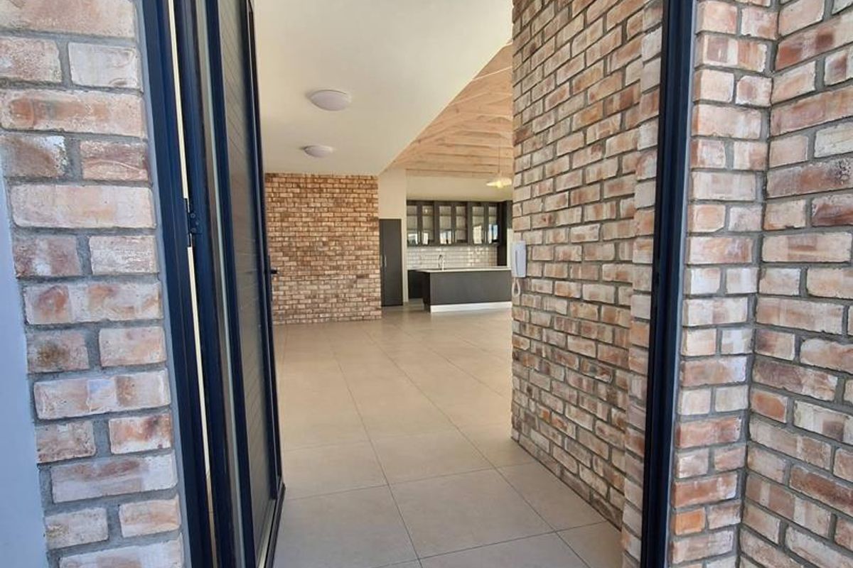 Swakopmund- For Sale- N$3 980 000 - Photo 3