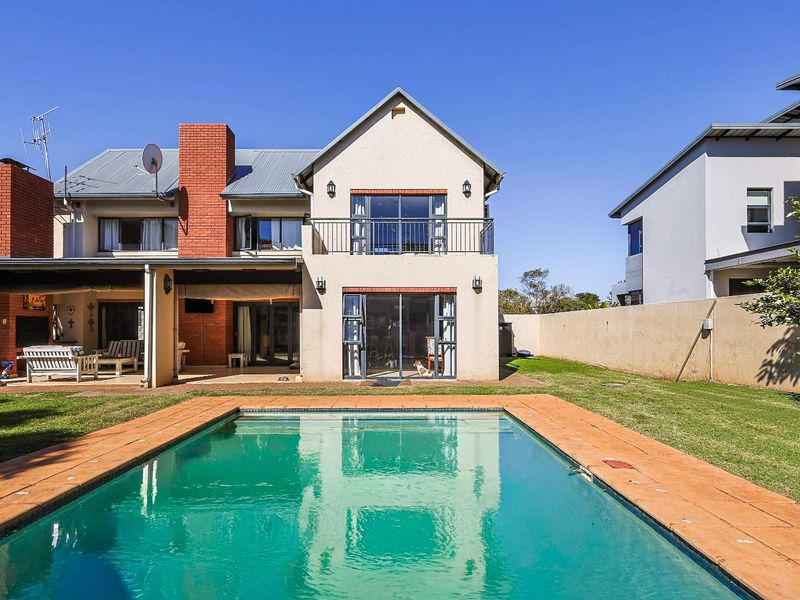 Stunning 4-Bed Corner Unit with Private Pool in Silverwood Estate - Photo 6