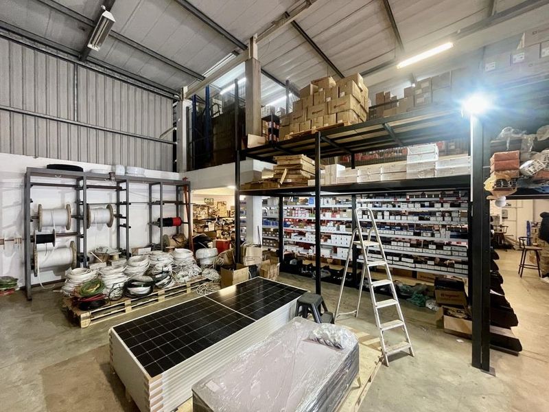 Hendra - Versatile Mixed-Use Commercial Unit in Prime Umhlanga New Town - Photo 10