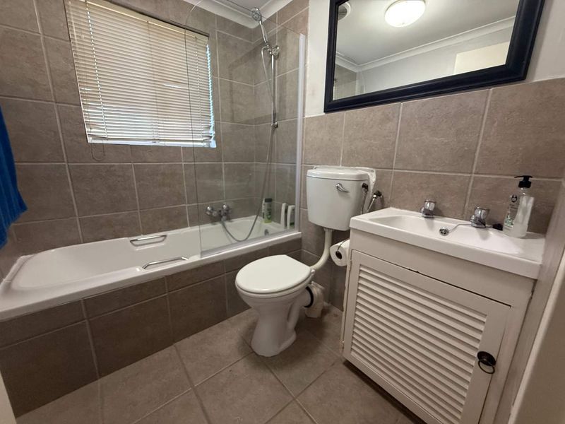 Perfect for young professionals in the Welgelegen area - Photo 10