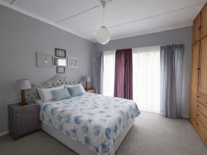 Spacious Family Living in Panorama - Photo 8