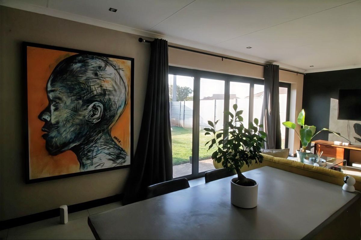 3 Bedroom house for sale in Clayville, Midrand Village Estate - Photo 2