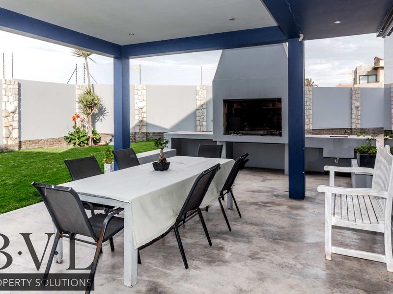 5 BEDROOM HOME FOR SALE IN OCEAN VIEW - Photo 7