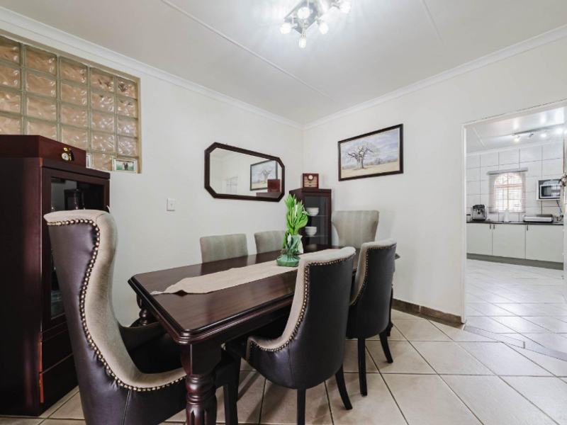 5-Bedroom Family Home for Sale in Brackenhurst - Photo 8