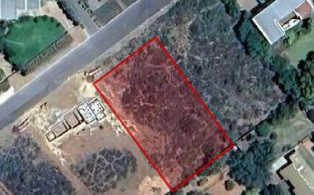 Plot outline marked in red