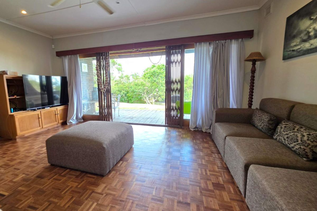 5 Bedroom Family Home FOR SALE in Northdene! - Photo 5