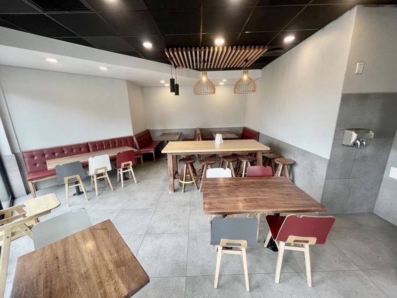 Hendra - Prime 161m2 Retail Space To Let – Ideal for Fast Food Outlet - Photo 4