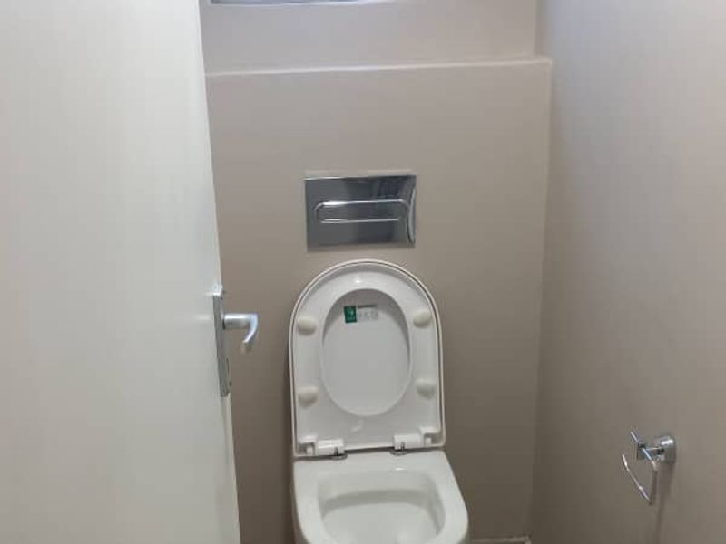 INVESTMENT OPPORTUNITY - A GRADE OFFICE UNIT FOR SALE - KLEIN WINDHOEK - Photo 3