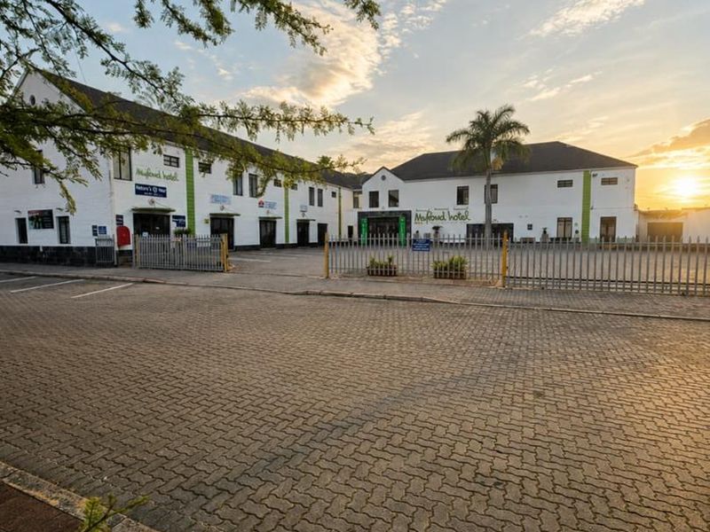 Port Alfred - Commercial property Investment opportunity, situated in a prime location.. - Photo 9