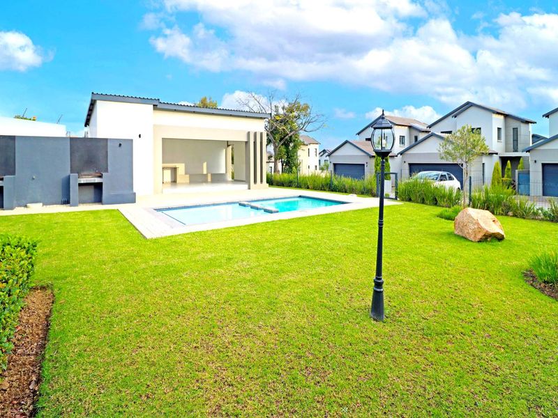 Beautifully Upgraded 3-Bedroom Home in Springwood Estate - Photo 3