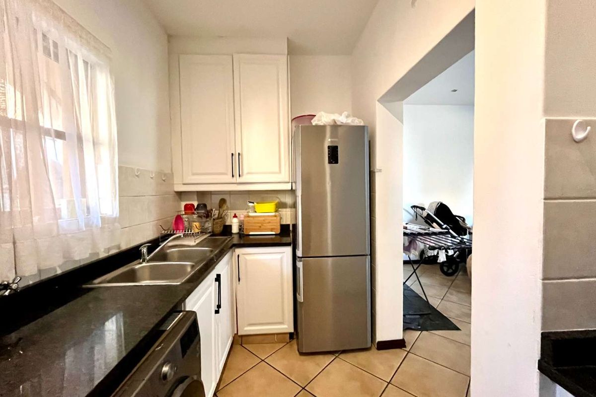 2-Bedroom Duplex in Plantations - Photo 4