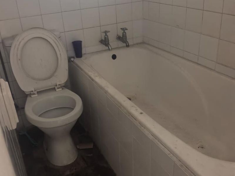 Bachelor for Sale in Sunnyside, Pretoria - Photo 6