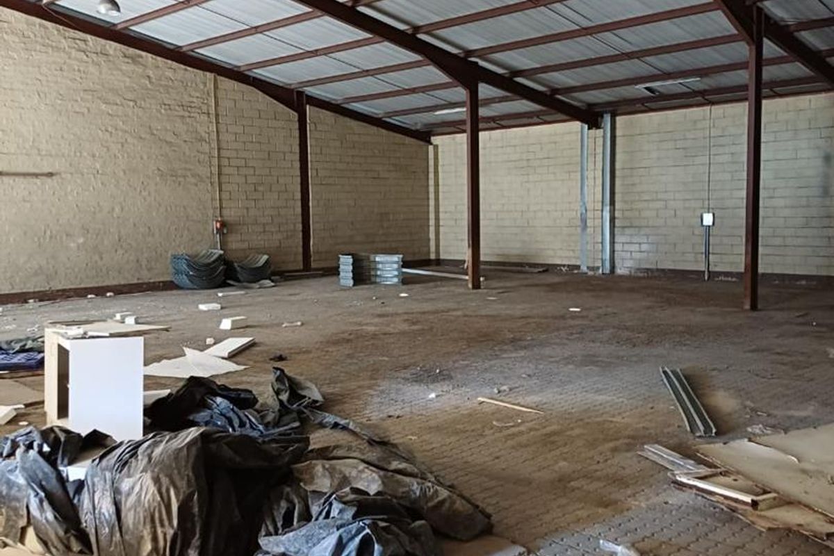 Warehouse for Rent - Photo 5