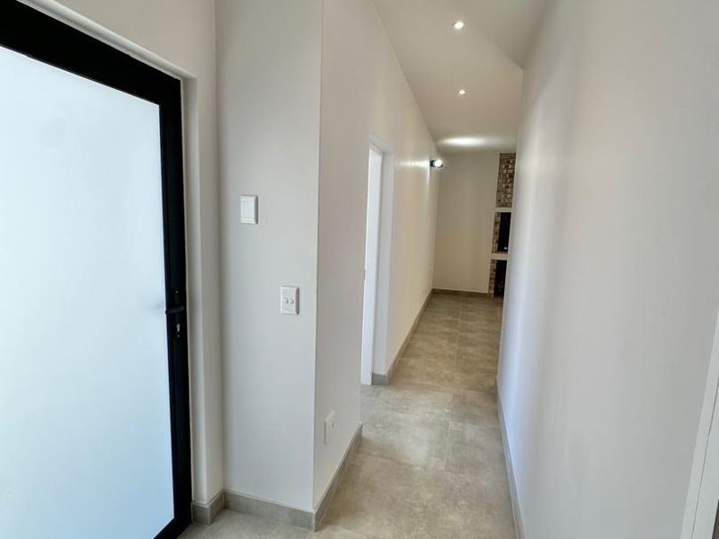 SPACIOUS NEWLY BUILT 3-BEDROOM TOWNHOUSE FOR RENT, KRAMERSDORF, SOLE MANDATE!! - Photo 3