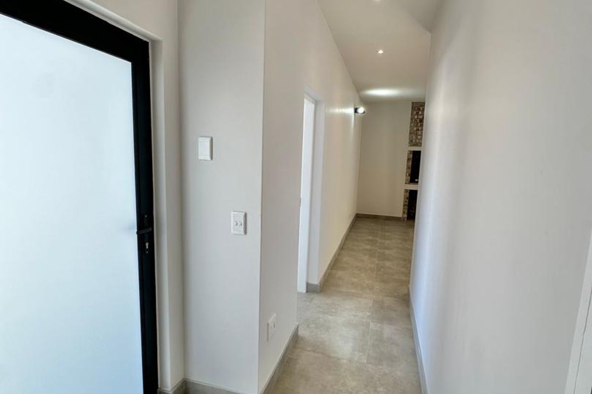SPACIOUS NEWLY BUILT 3-BEDROOM TOWNHOUSE FOR RENT, KRAMERSDORF, SOLE MANDATE!! - Photo 3