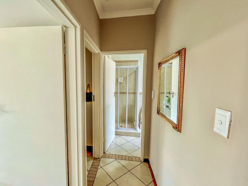 Charming 2 Bedroom Townhouse for Sale in Stoneridge - Photo 10