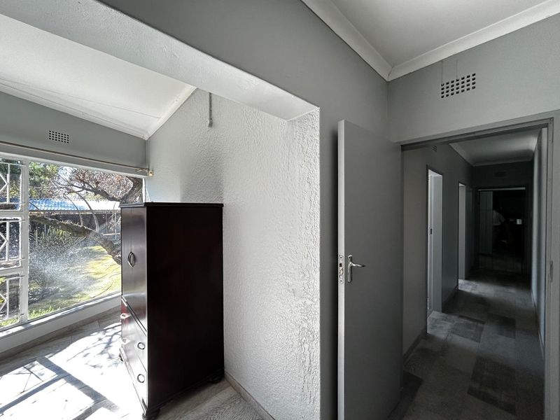 Stunning 4 bed home - Photo 6