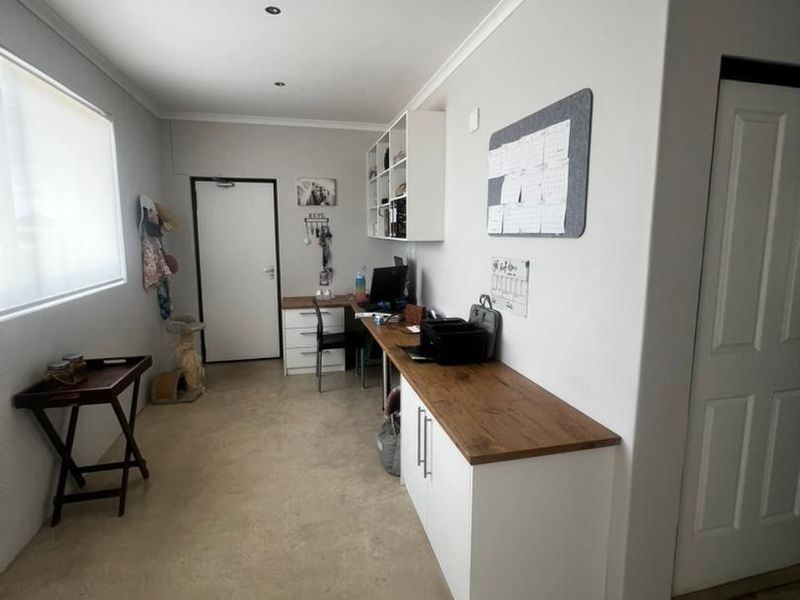 Modern and bright 3 Bedroom house Omeya Golf Estate - Photo 9