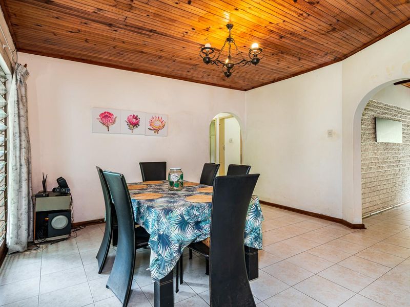 UNIQUE FAMILY HOME WITH COTTAGE IN PRIME WATERFALL 1 - Photo 7