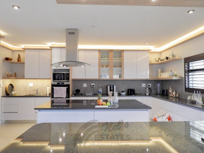 Exquisite Home For Sale in Vogelstrand - Photo 3