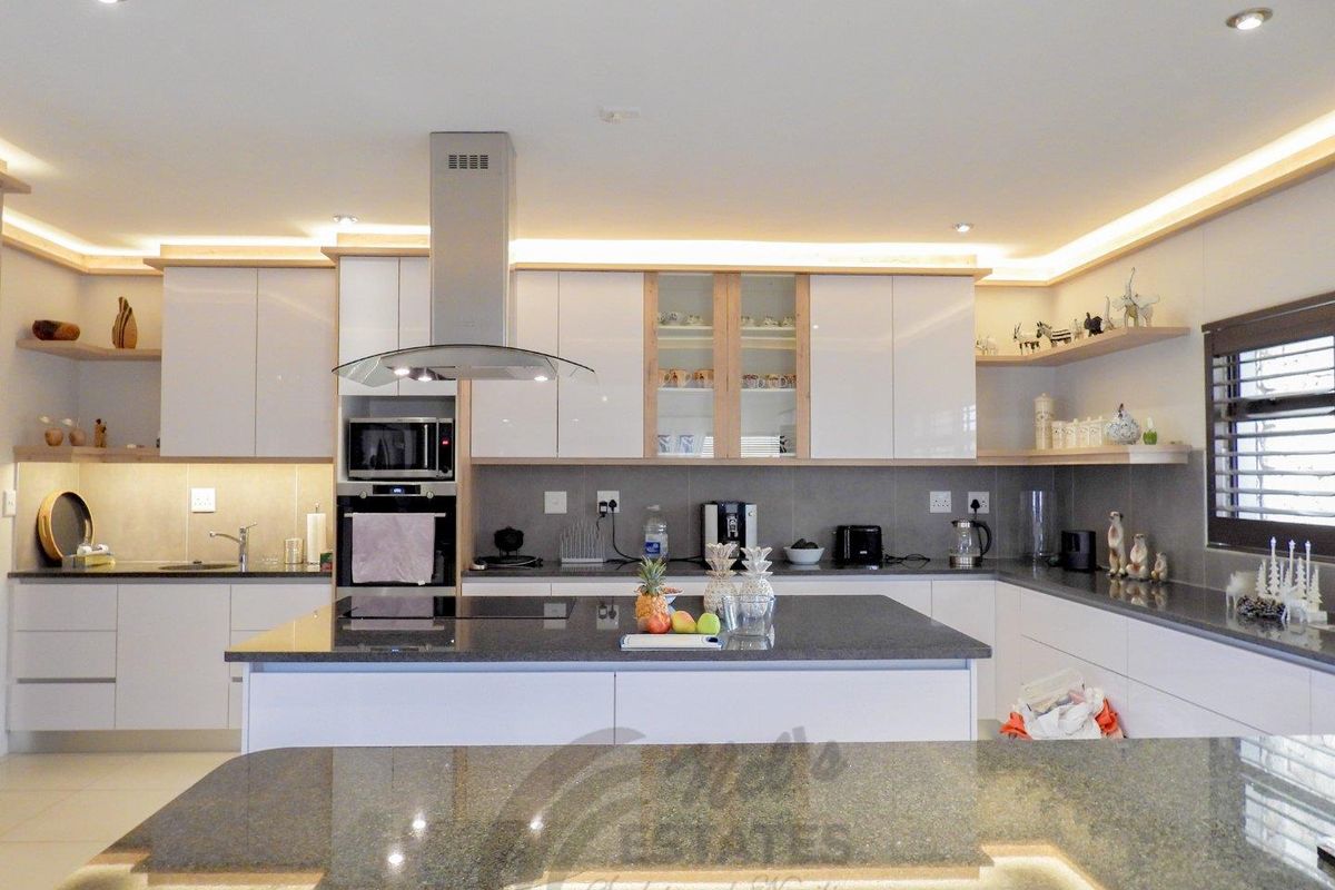 Exquisite Home For Sale in Vogelstrand - Photo 3