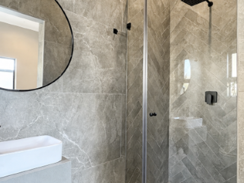 Location Meets Luxury – Walk to Midstream College & Square@Midstream from This Exceptional 6-Bedroom Home - Photo 10