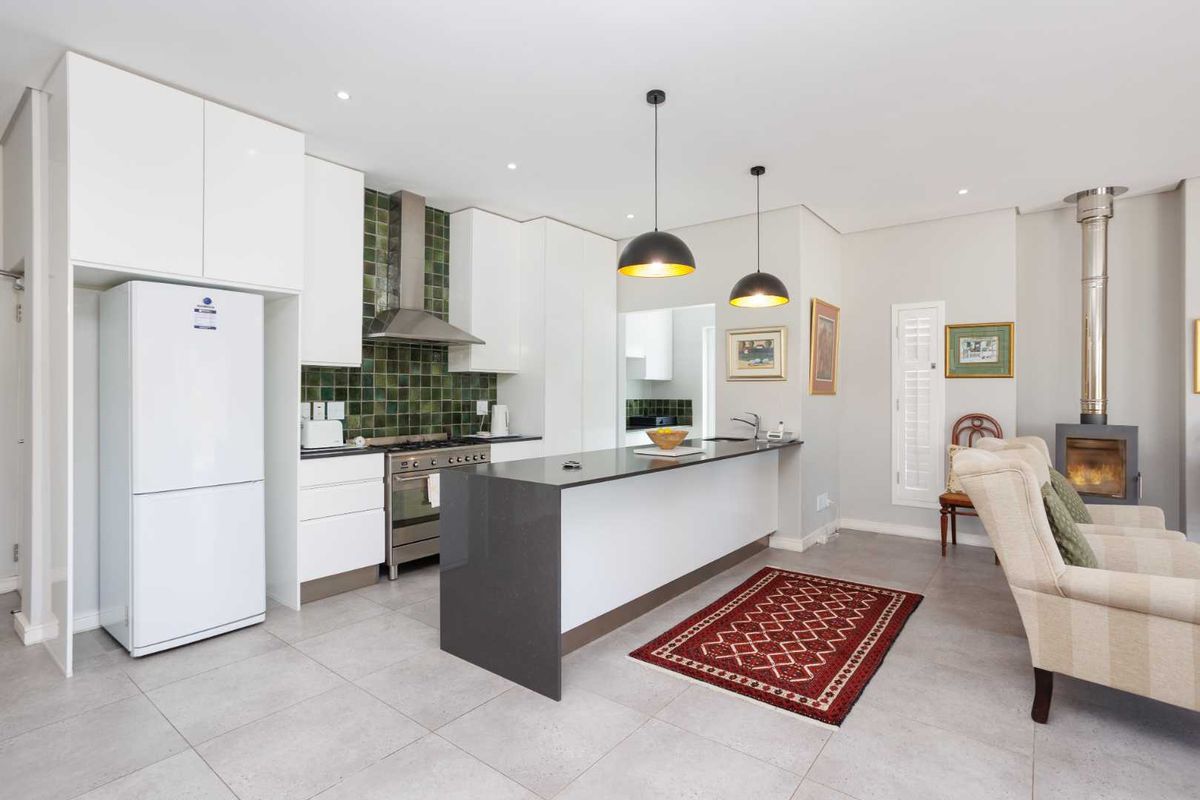 Perfectly Positioned Three-Bedroom Corner Home in Le Domaine Neighbourhood on Val de Vie Estate - Photo 3