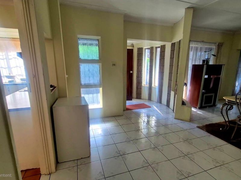 3 Bedroom House for sale in Hillary - Photo 10