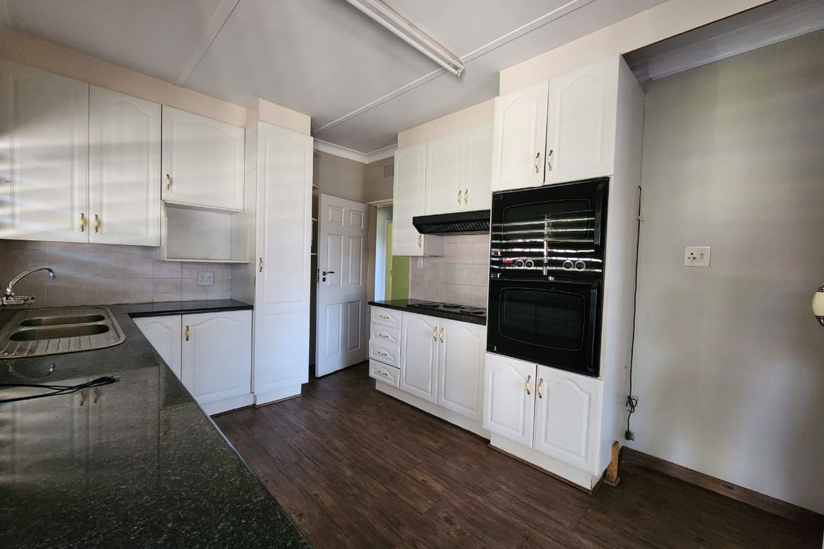 Family home with 1 bed flatlet for rent in Northmead, Benoni - Photo 2
