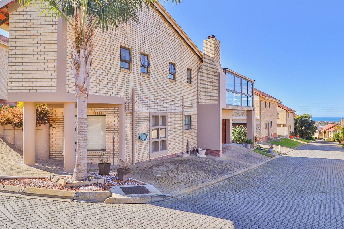 Charming sea view from your braai balcony! - Photo 3