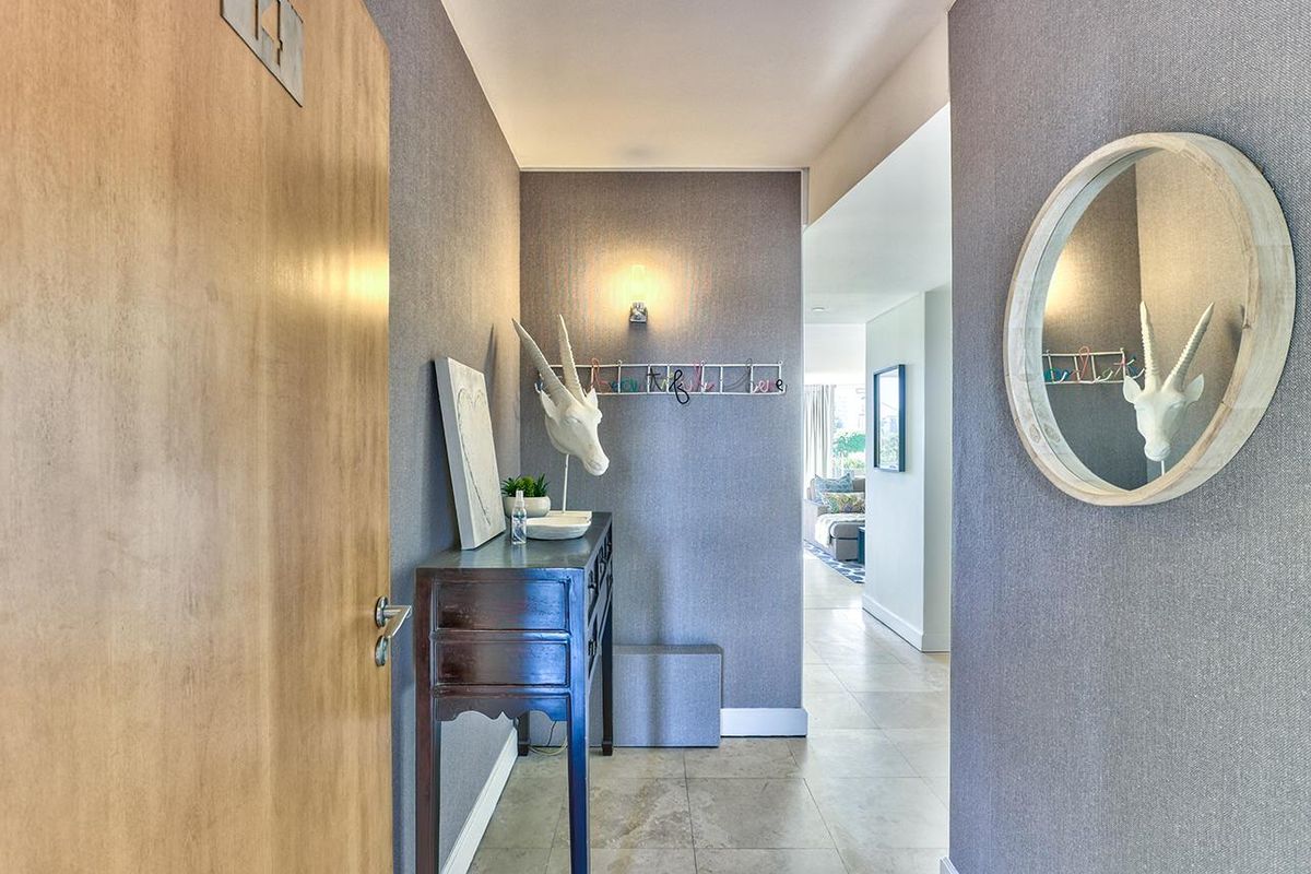 Luxury Garden Apartment in Exclusive Bantry Bay Estate - Photo 3