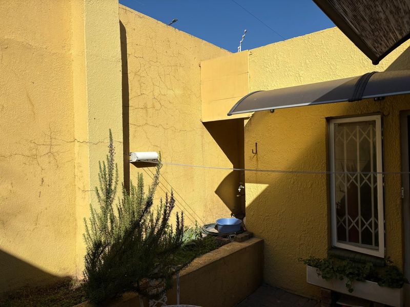 Guest house delight - income generator - Photo 2