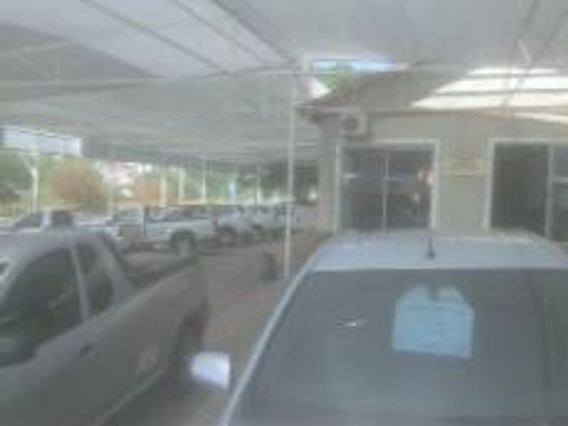 BUSINESS ZONED PREMISES FOR SALE  - Windhoek North - Photo 4