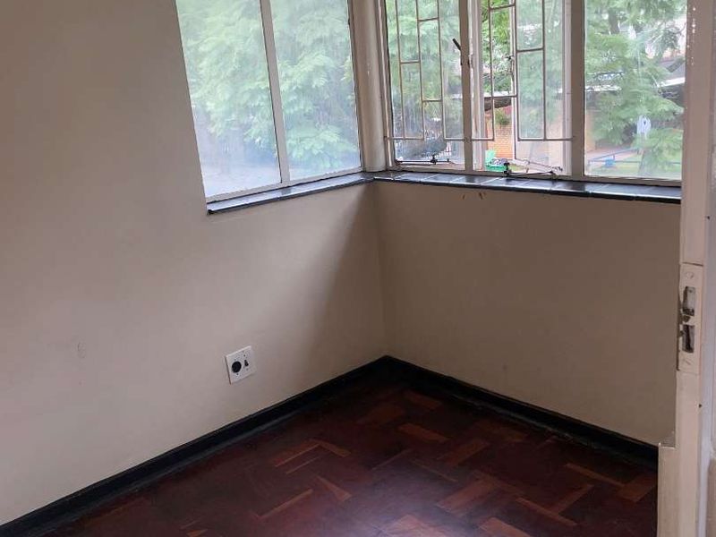 0.5-Bedroom Flat to Let – Thabazimbi, Sunnyside - Photo 7