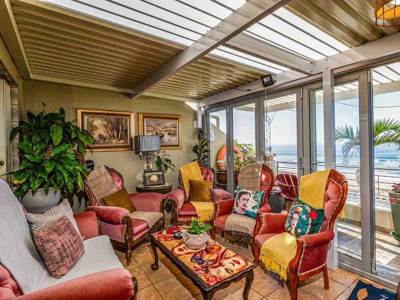 Uninterrupted sea views in this stepless unit - Photo 5