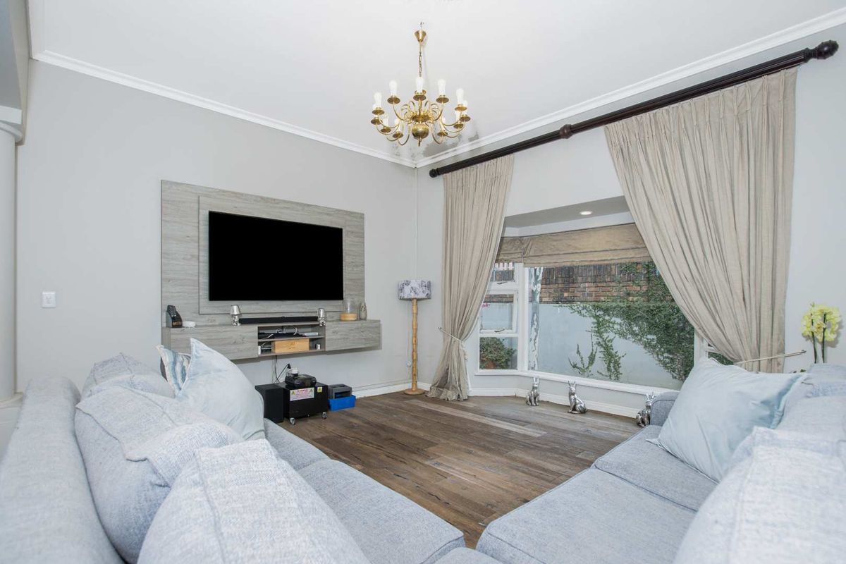 4 Bedroom House for Sale in Dainfern Golf Estate - Photo 5