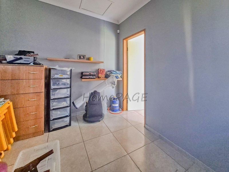 Meersig Ext 2, Walvis Bay:  3 Bedr Double Storey Home is for Sale - Photo 6