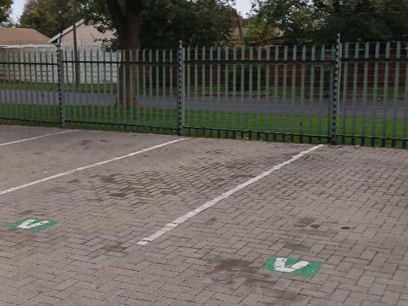 GROUND FLOOR UNIT - Photo 6