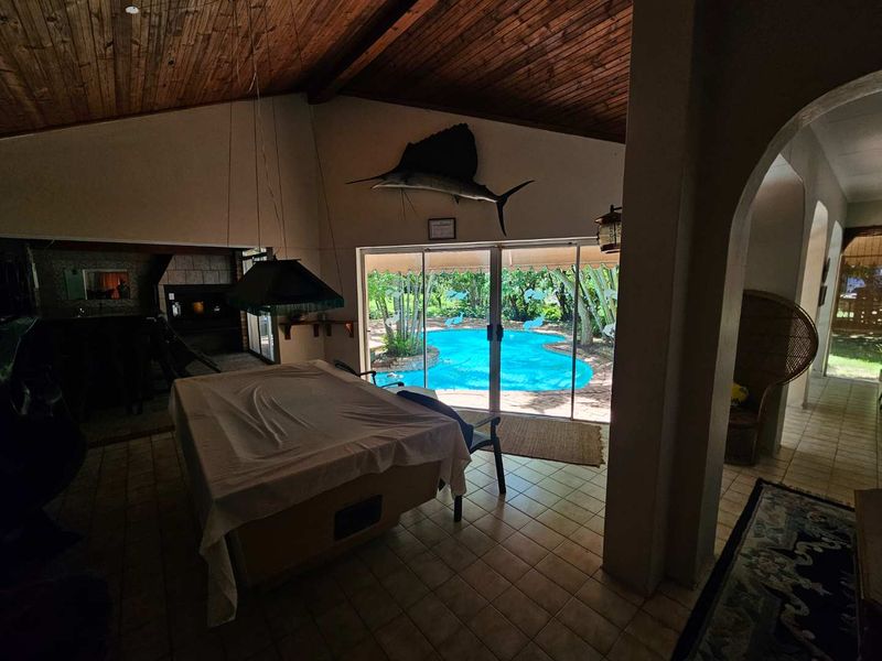 Stunning 5-Bedroom Double Story Home Bordering iSimangaliso Wetlands Park - Photo 9