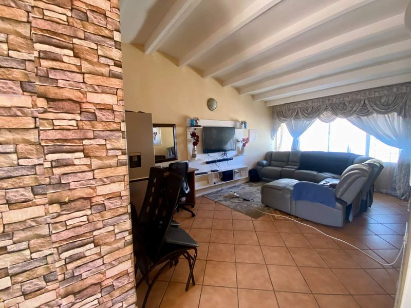 Own your space - Photo 7