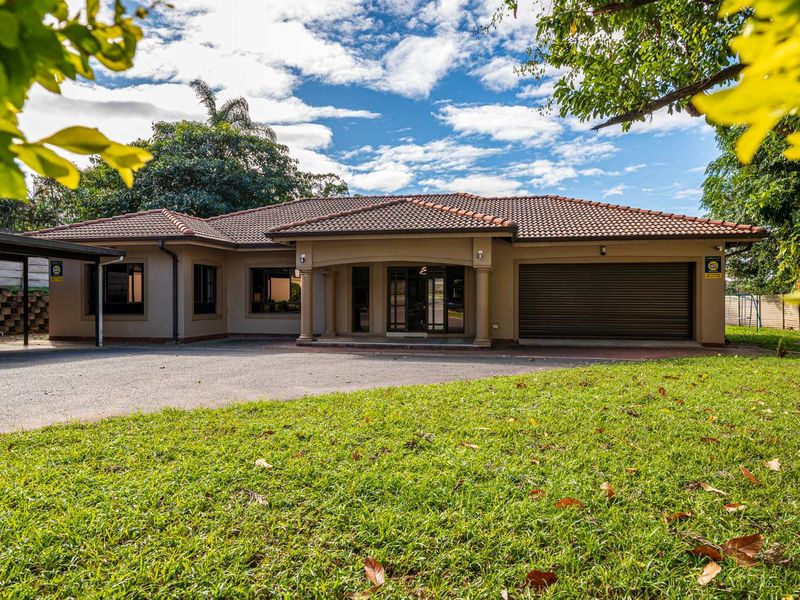 EXQUISITE 4 BEDROOM HOME IN SOUGHT AFTER AREA - Photo 6