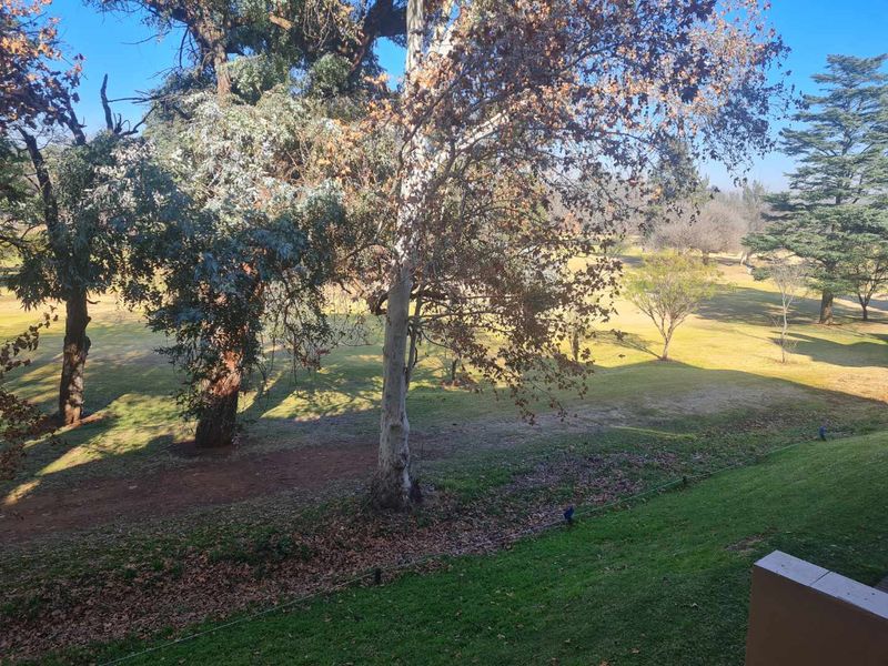 EXCLUSIVE MANDATE INCLUSIVE OF BIG STOREROOM AND 3 PARKINGS  - STOREROOM AND 3 PARKINGS INCLUDED IN DEAL - Photo 10