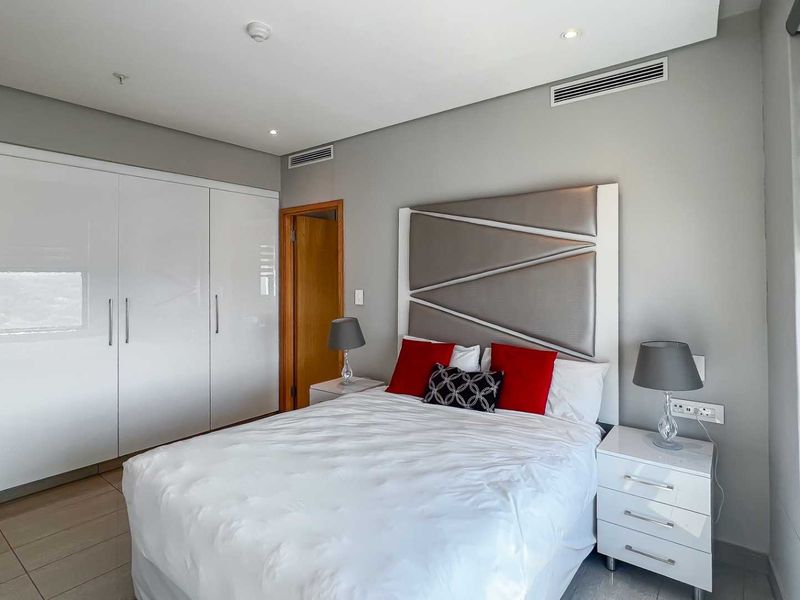 2 BEDROOM | 2 BATHROOM APARTMENT - Photo 8