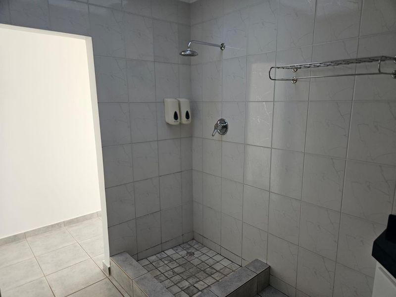 **Cozy 1-Bedroom Unit in Shared Home – Ideal for Single or Couple** - Photo 5