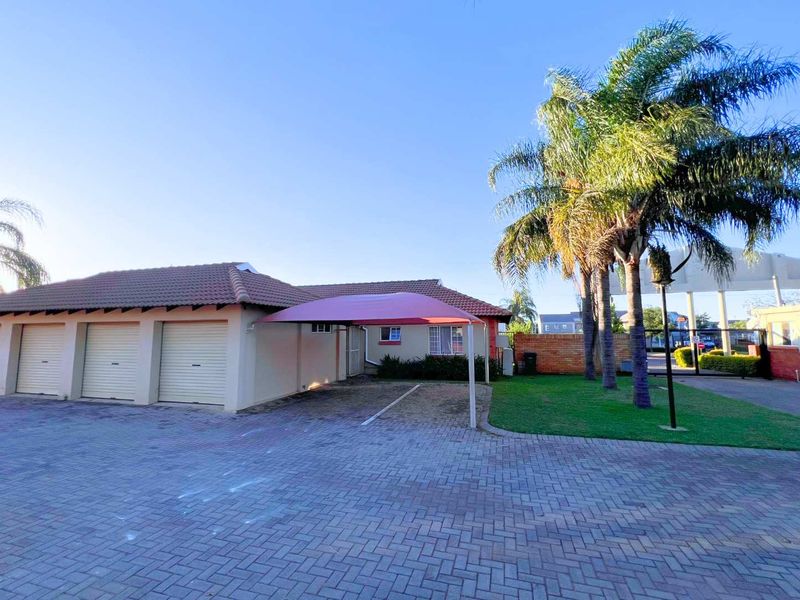 Elegant 3-Bedroom Townhouse for Sale in Montana - Photo 3