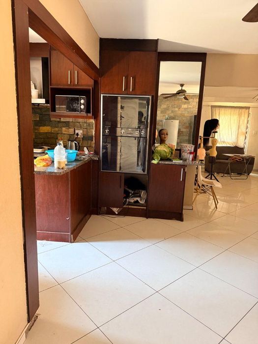 Property #2555614, Apartment For Sale in Rocky Crest