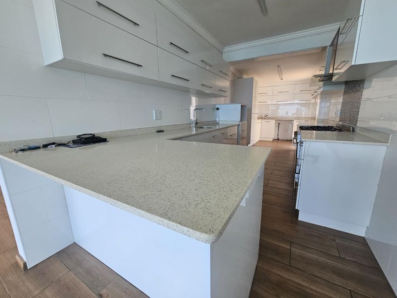 Sun-Soaked Modern Home with 5 Bedrooms &amp; Jaw-Dropping Sea Views - Photo 8