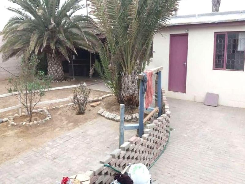 Renovation/Fixer-upper Opportunity  - well located - Prime Vineta - Photo 6